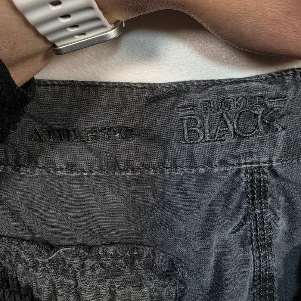 Buckle Black Cargo Shorts Mens 36 Gray Athletic Fit Utility Y2K Streetwear